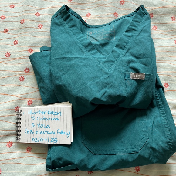 Figs Scrub Set - Picture 1 of 2